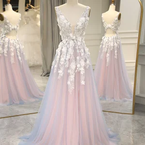 Robe de bal de fin d'année rose avec applications