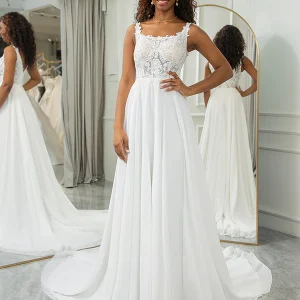 Robe de mariage carrée avec dentelle