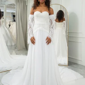 Robe de mariée bohème à manches évasées détachables et en cœur ivoire