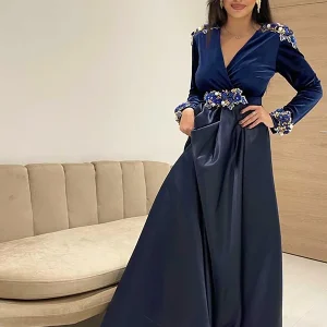 Caftan Marocain en Velours et Satin Bleu Marine