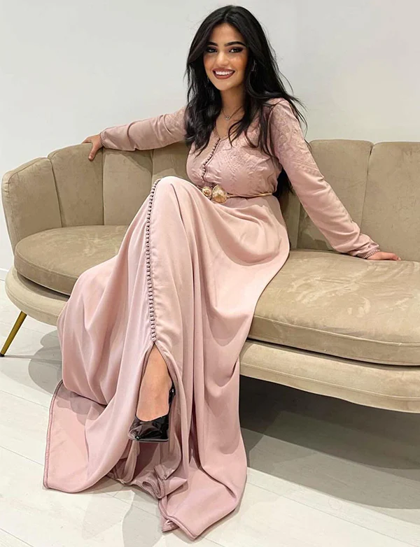 Caftan Marocain Rose avec Broderie – Image 3
