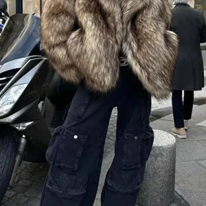 Fausse fourrure moelleuse marron à manches longues Manteau court ouvert sur le devant