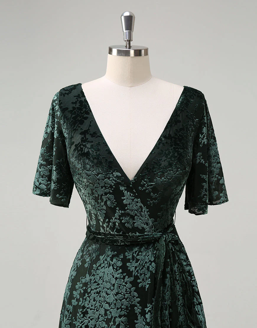 Robe de bal trapèze vert foncé avec appliques et manches mi-longues à col en V – Image 5