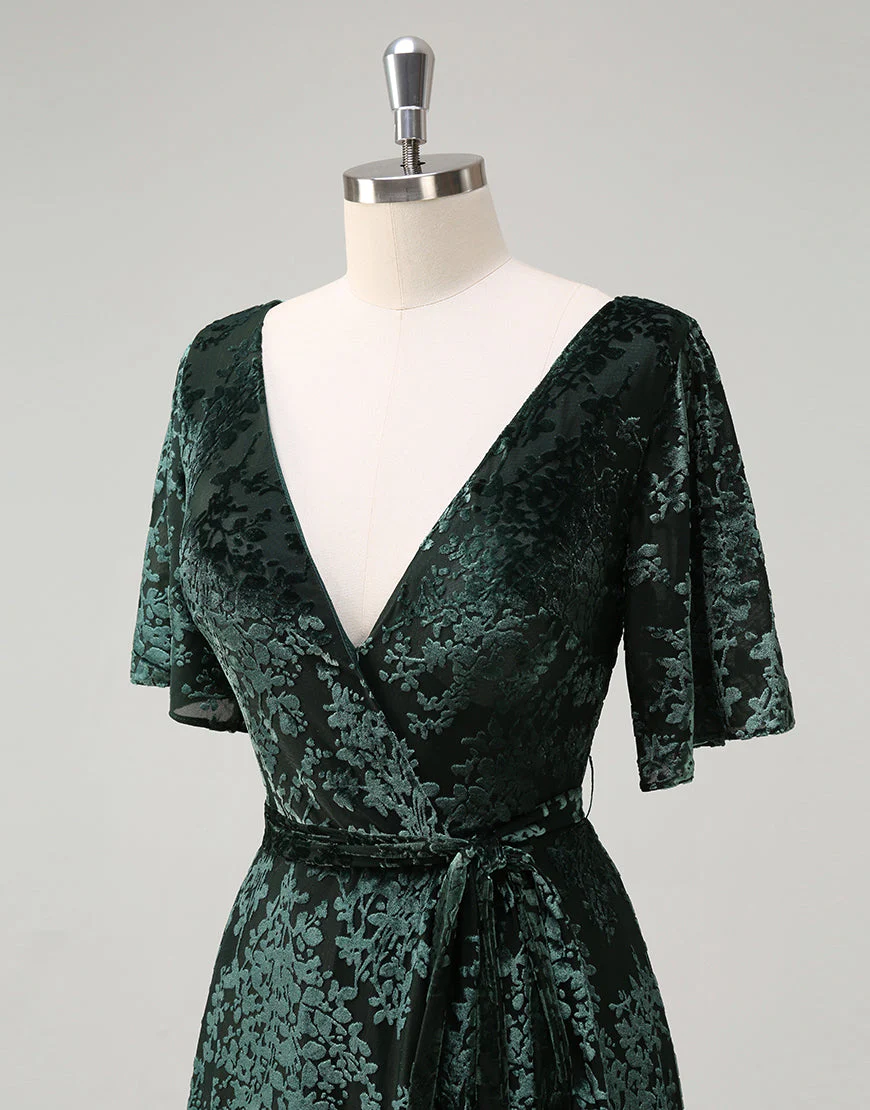 Robe de bal trapèze vert foncé avec appliques et manches mi-longues à col en V – Image 6
