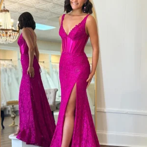 Robe de bal fourreau fuchsia à dos nu avec fente