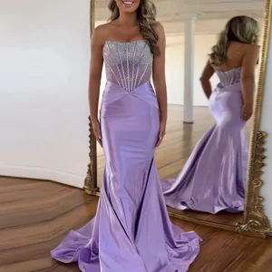Robe de bal sirène violette sans bretelles sans manches