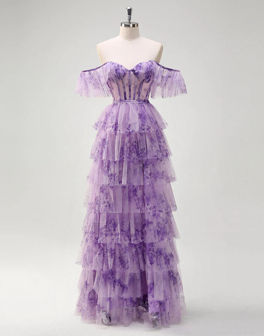Robe de bal longue en tulle imprimé lilas à épaules dénudées et à volants de princesse