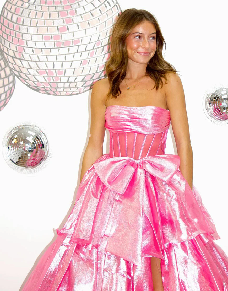 Robe de bal longue bustier rose chic avec nœud et corset à plusieurs niveaux – Image 3