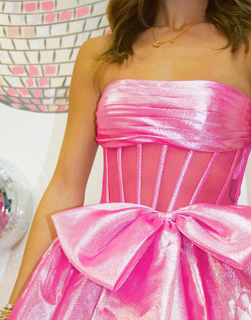 Robe de bal longue bustier rose chic avec nœud et corset à plusieurs niveaux – Image 4