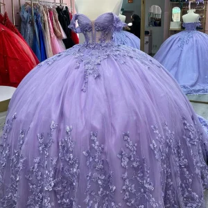 Robe de bal en tulle à épaules dénudées et appliques lilas