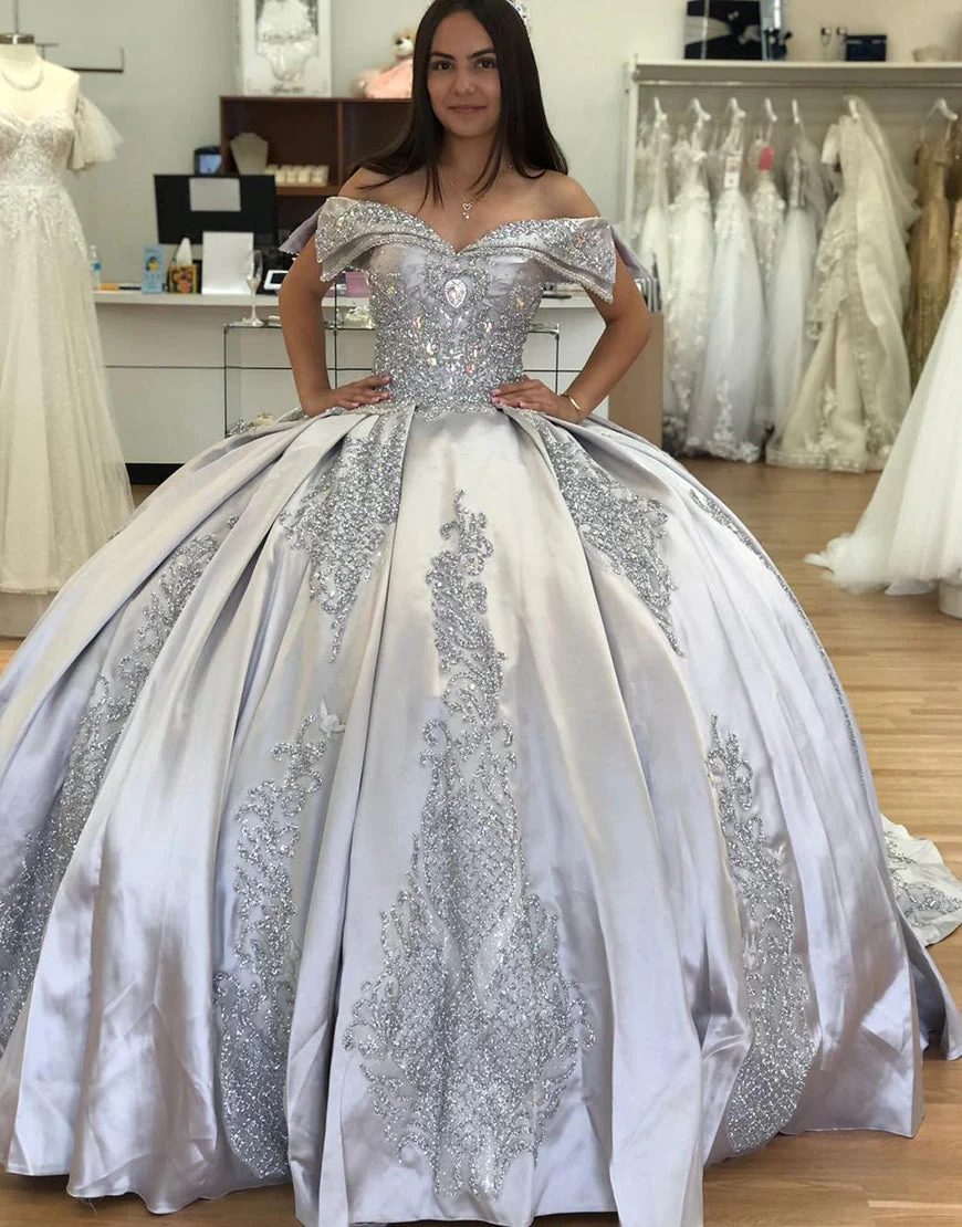Robe de princesse Quinceanera argentée à épaules dénudées et paillettes appliquées en satin – Image 2