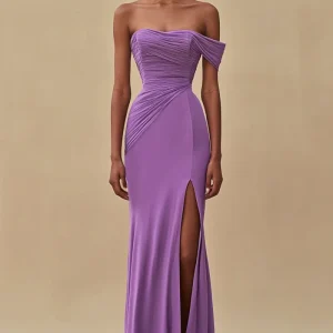 Robe longue formelle sirène violette à épaules dénudées avec fente
