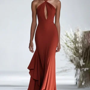 Robe de gala en mousseline de soie à volants rouge licol