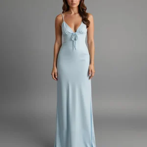 Robe de soirée longue à bretelles spaghetti en satin bleu ciel