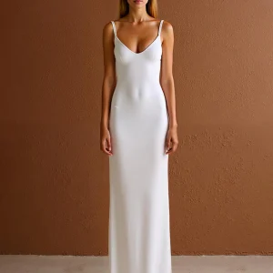 Robe formelle simple à bretelles spaghetti fourreau satin ivoire