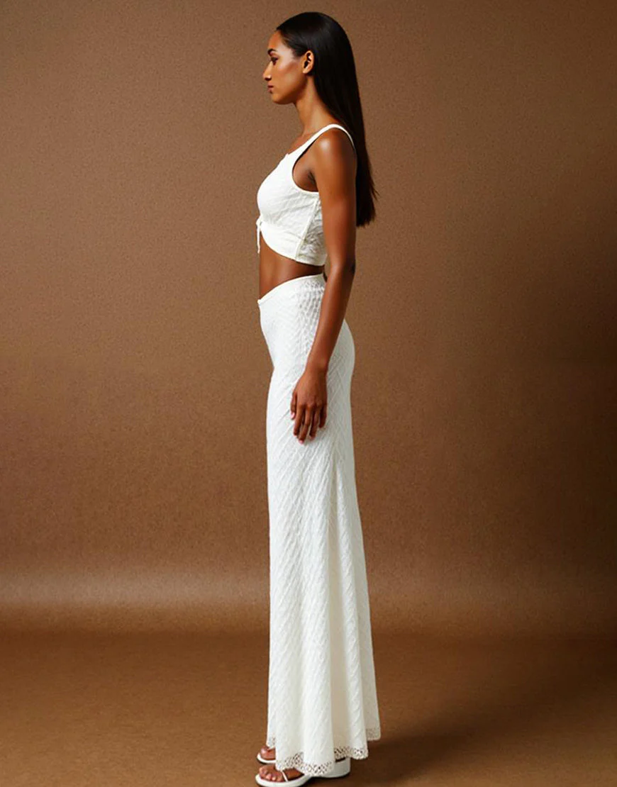 Robe de soirée sirène en mousseline de soie ivoire à col en V – Image 3