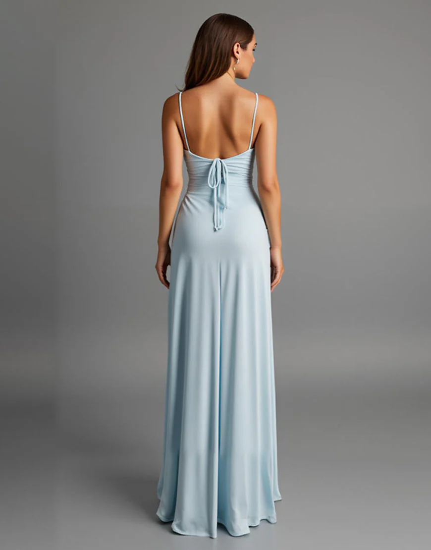 Robe de soirée en satin à bretelles spaghetti bleu ciel – Image 3