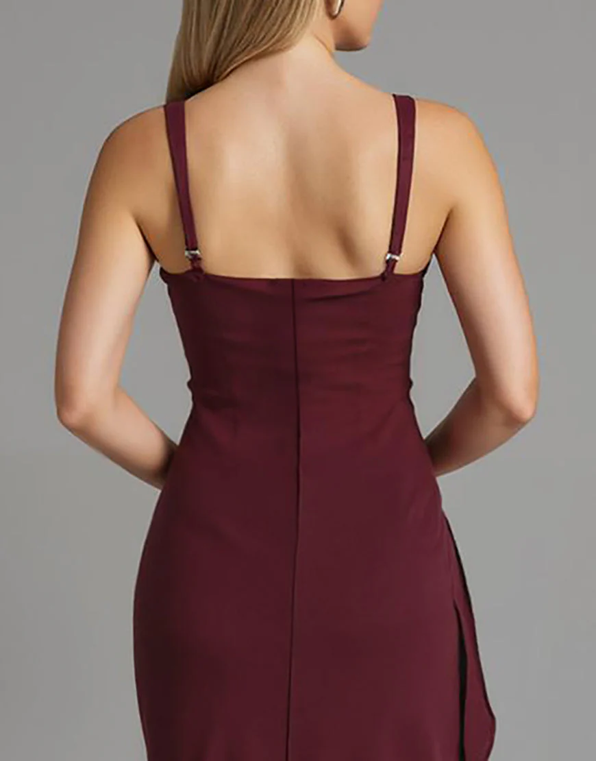 Robe de soirée en satin fourreau à bretelles spaghetti rouge foncé avec fente – Image 5