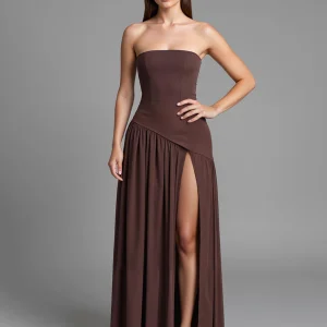 Café sans bretelles Une ligne Robe de soirée en coton froncé avec fente