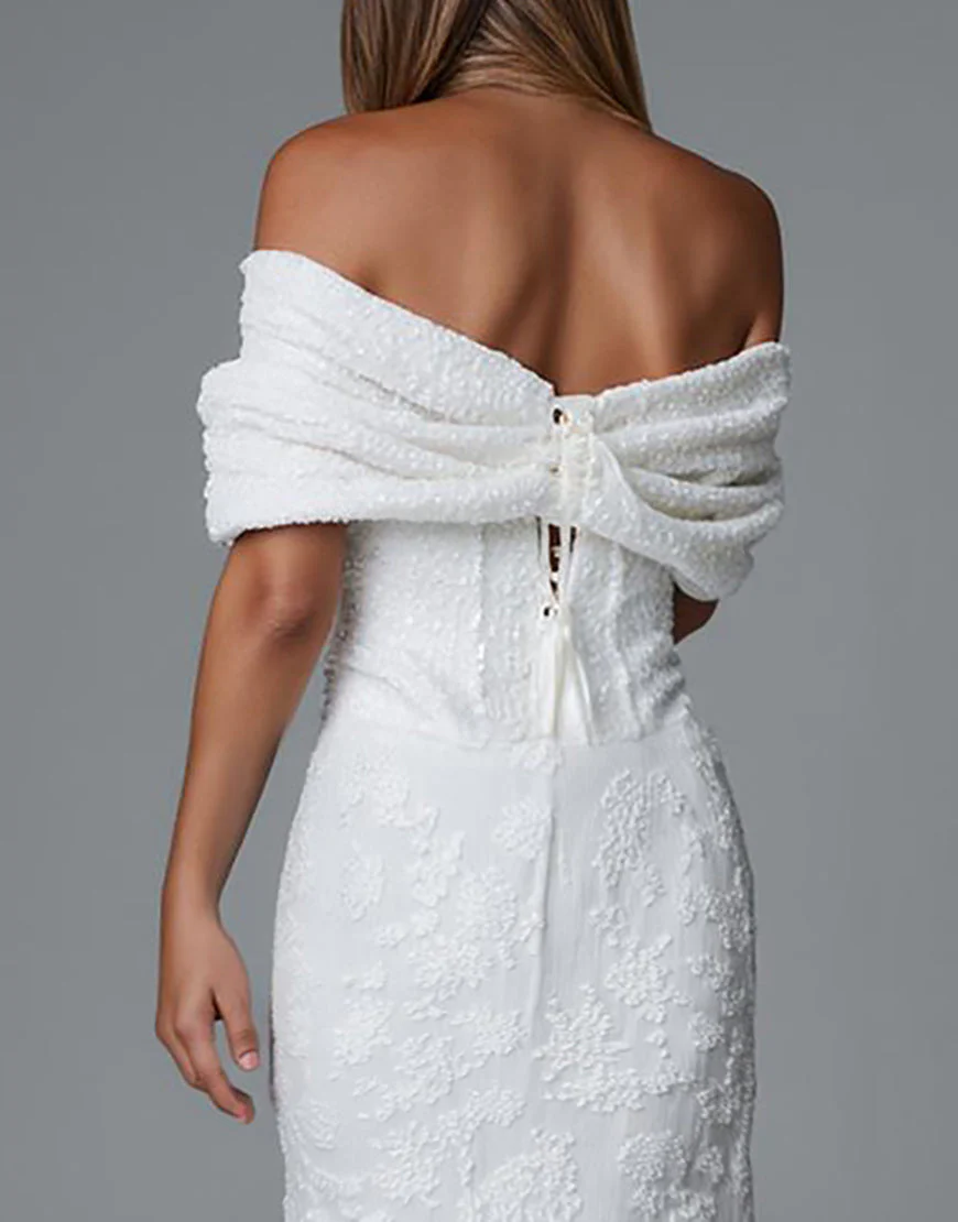 Robe de soirée sirène ivoire à épaules dénudées avec dentelle – Image 5