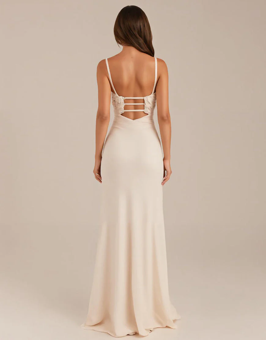 Robe de soirée froncée fourreau ivoire avec fente – Image 3