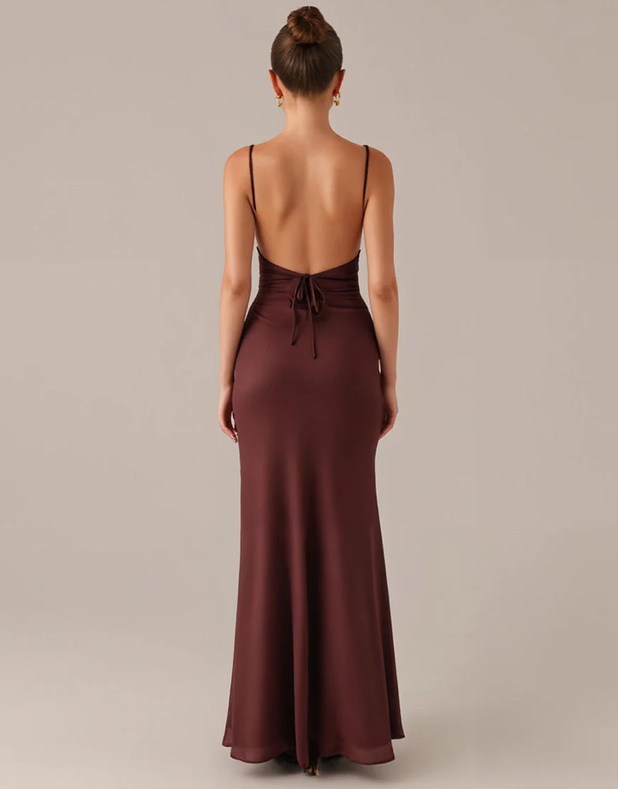 Robe de soirée fourreau à bretelles spaghetti marron – Image 3