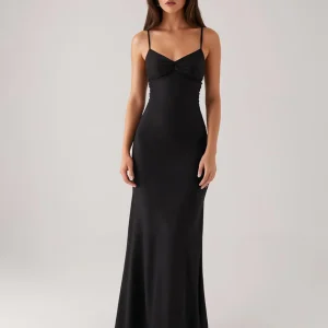 Robe fourreau à bretelles spaghetti noire