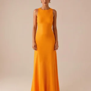 Robe longue de soirée jaune à col rond et sans manches