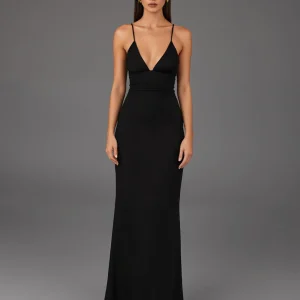 Robe fourreau à bretelles spaghetti noire