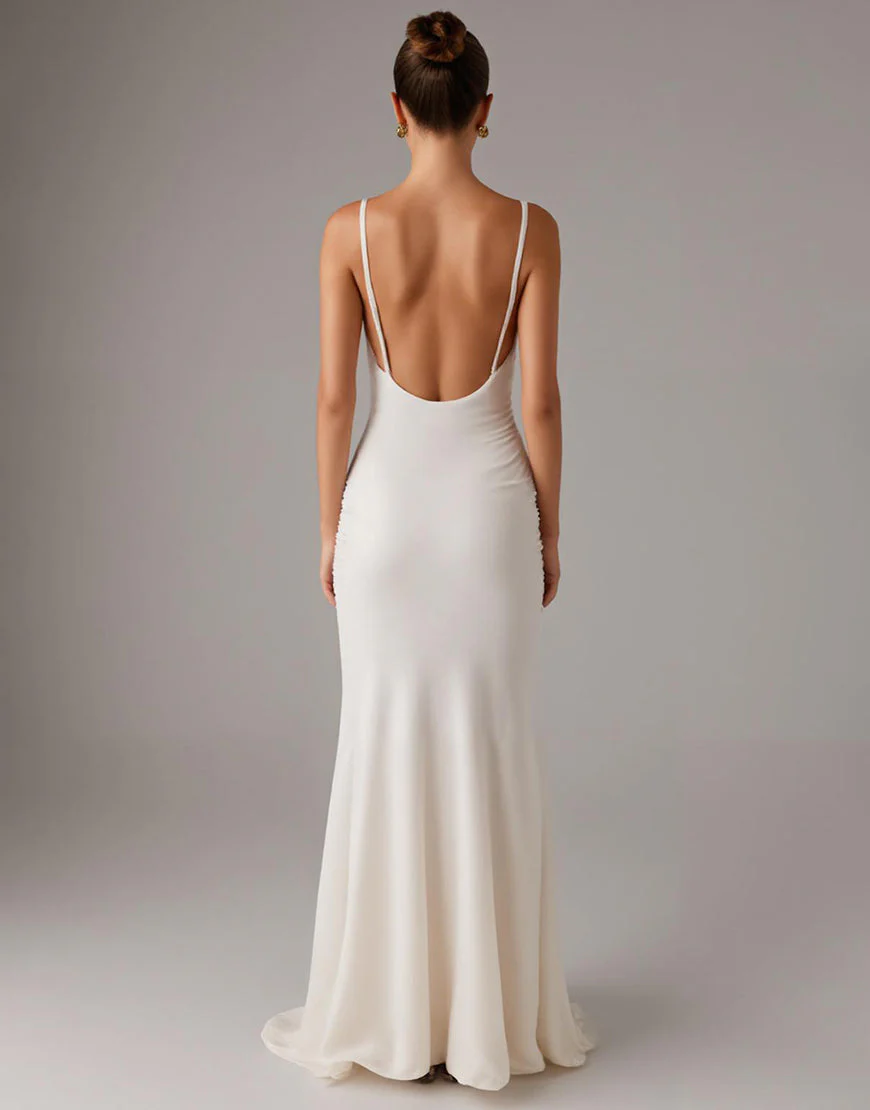 Robe de soirée fourreau à bretelles spaghetti ivoire – Image 3