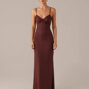 Robe formelle fourreau à bretelles spaghetti prune