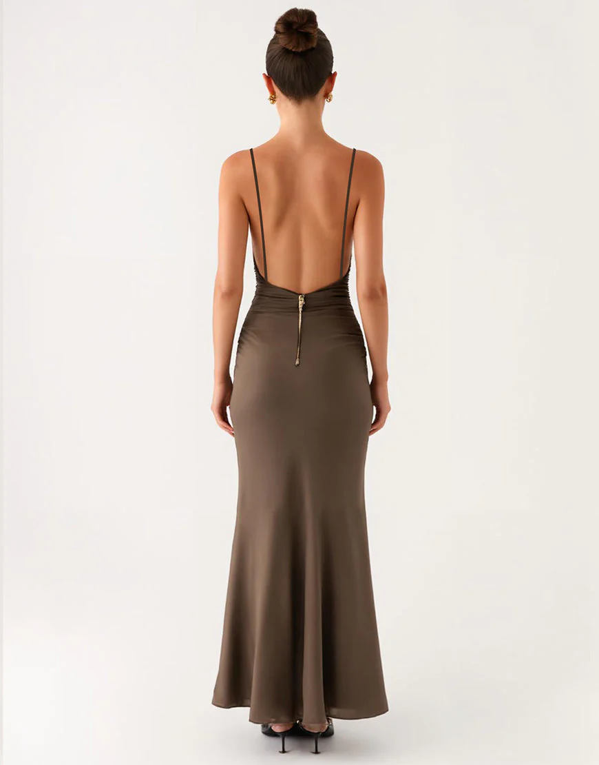 Robe formelle à bretelles spaghetti grises fourreau – Image 3