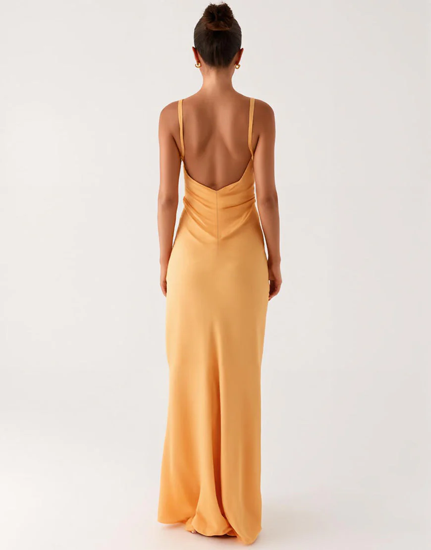 Robe formelle à bretelles spaghetti jaunes découpées – Image 3