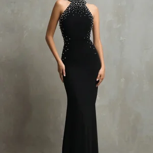 Robe longue formelle dos nu fourreau noir perlé