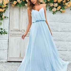 Robe de mariée longue en mousseline à bretelles spaghetti bleu ciel