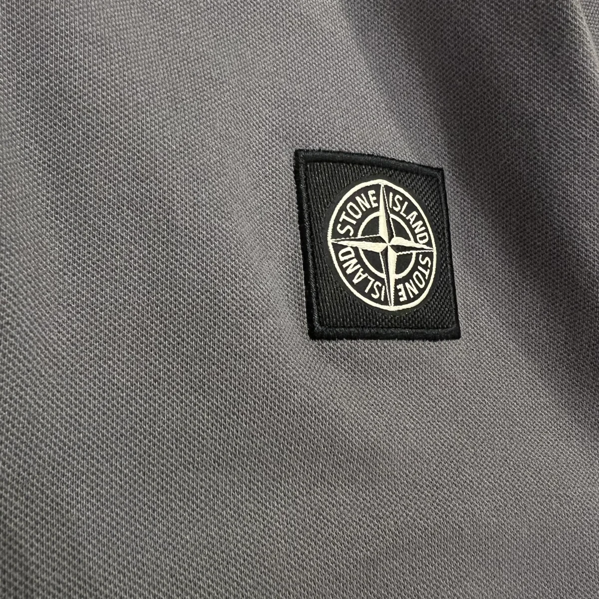 Polo Stone Island Gris - S – Image 4