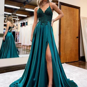 Robe de bal de fin d'année A-line à bretelles spaghetti et dos corseté avec fente