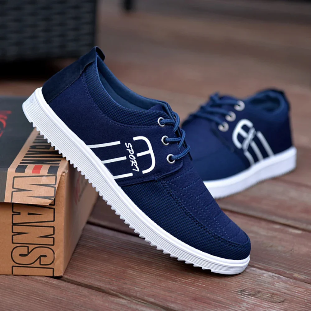 Basket bleu marine et blanche – Image 4