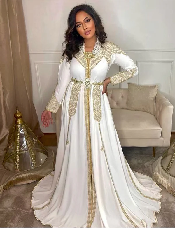 Caftan Marocain Traditionnel Brodé Blanc – Image 2