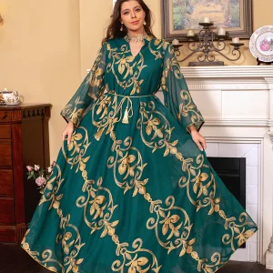 Robe marocaine élégante caftan en maille brodée