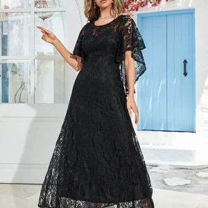 Robe en dentelle au tempérament élégant