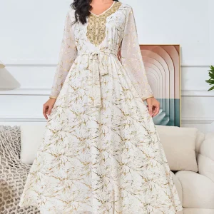 Blanc et doré Mousseline de soie imprimée long caftan marocain