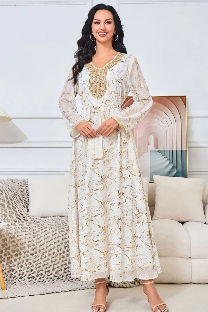Blanc et doré Mousseline de soie imprimée long caftan marocain – Image 7