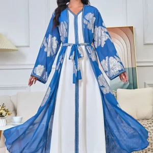 Robe caftan bleue à imprimé floral et col en V