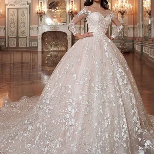 Robe de Mariée en Dentelle de Luxe