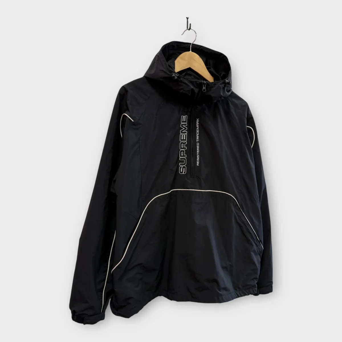 Veste Supreme coupe vent noir F22 - L
(dernière vente 250€) – Image 4