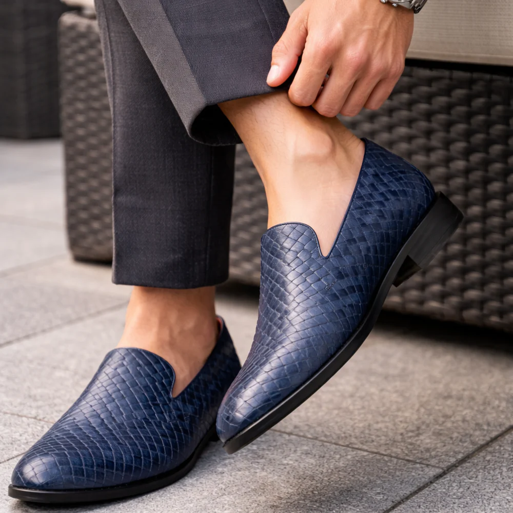 Mocassin bleu marine cuir embossé – Image 3