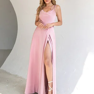 Robe de bal de fin d'année à bretelles spaghetti avec fente