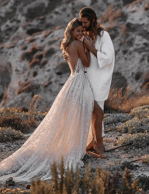 Robe de mariée Boho A-line avec col en V et dos nu – Image 2